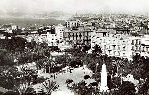 PA g- 15- Place d'armes  cote est